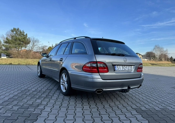 Mercedes-Benz Klasa E cena 25000 przebieg: 298000, rok produkcji 2007 z Chorzów małe 352